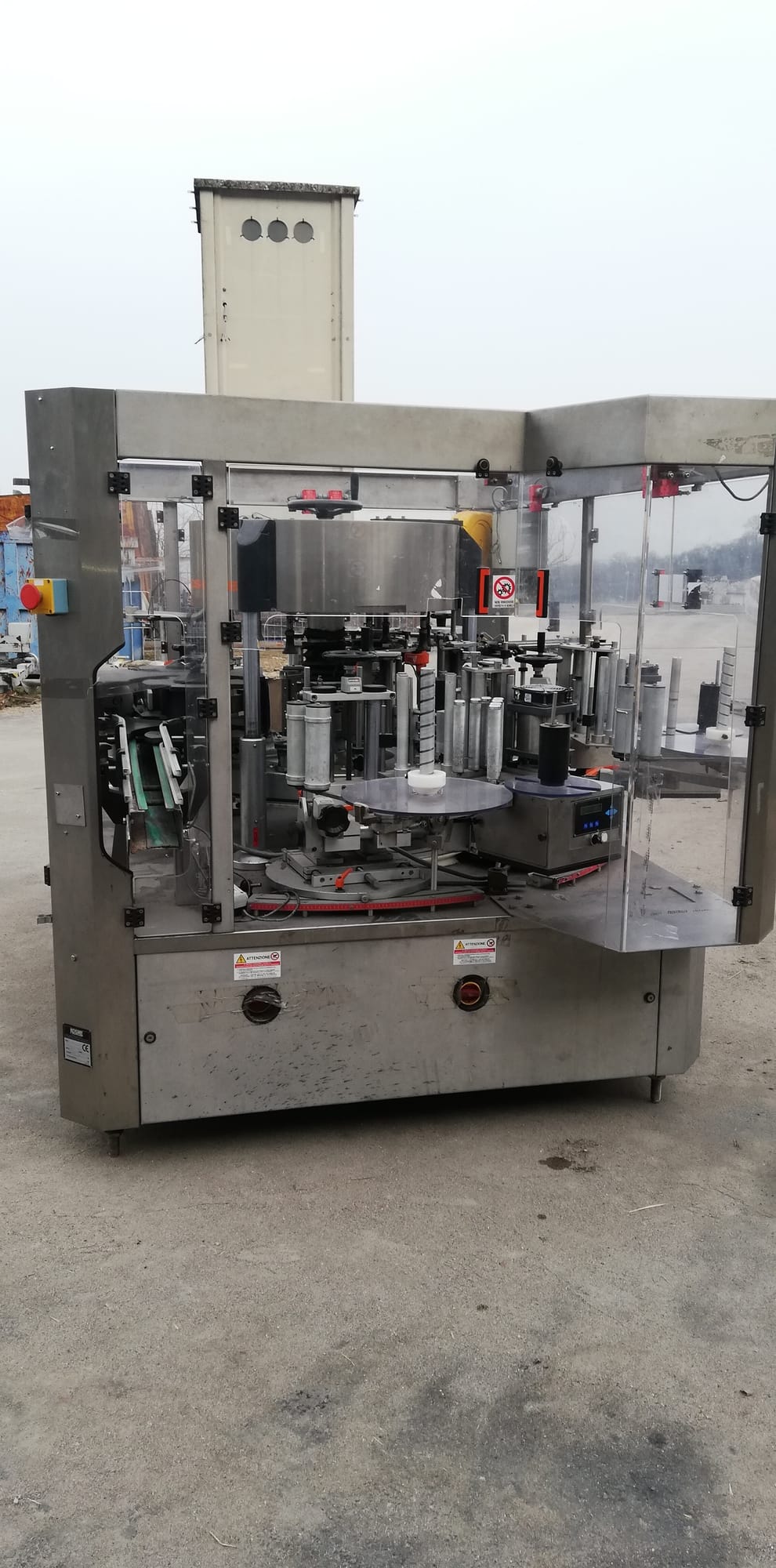 Kosme 9-head rotary labeller