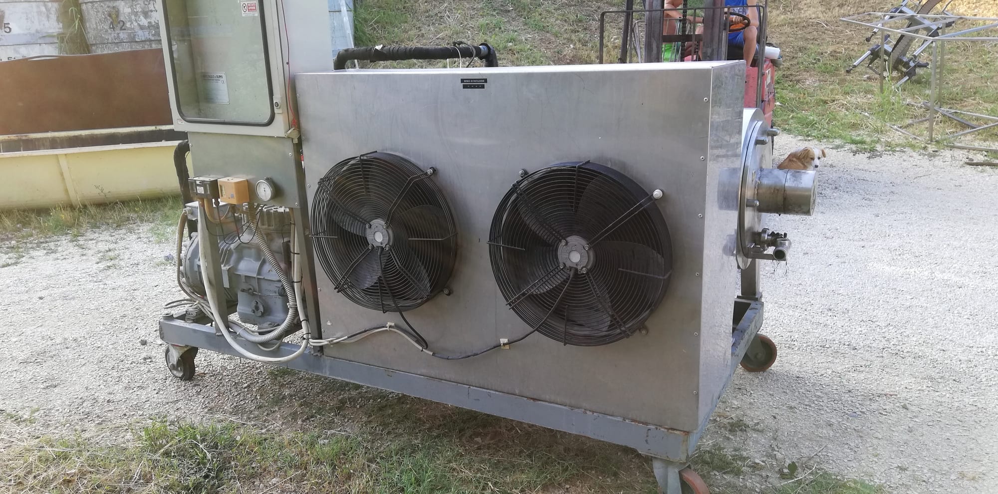 Scraped-surface chiller unit