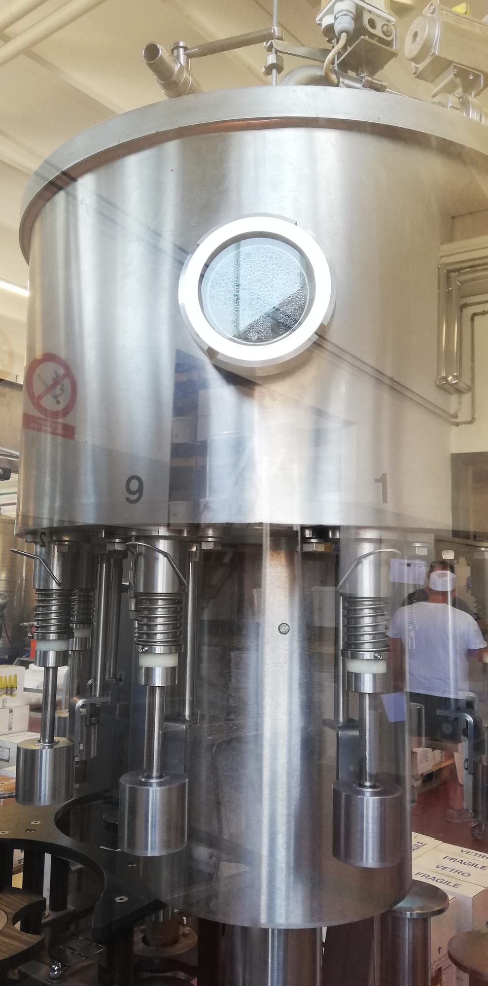 Bottling line (suitable for dry and sweet liqueurs and oil)