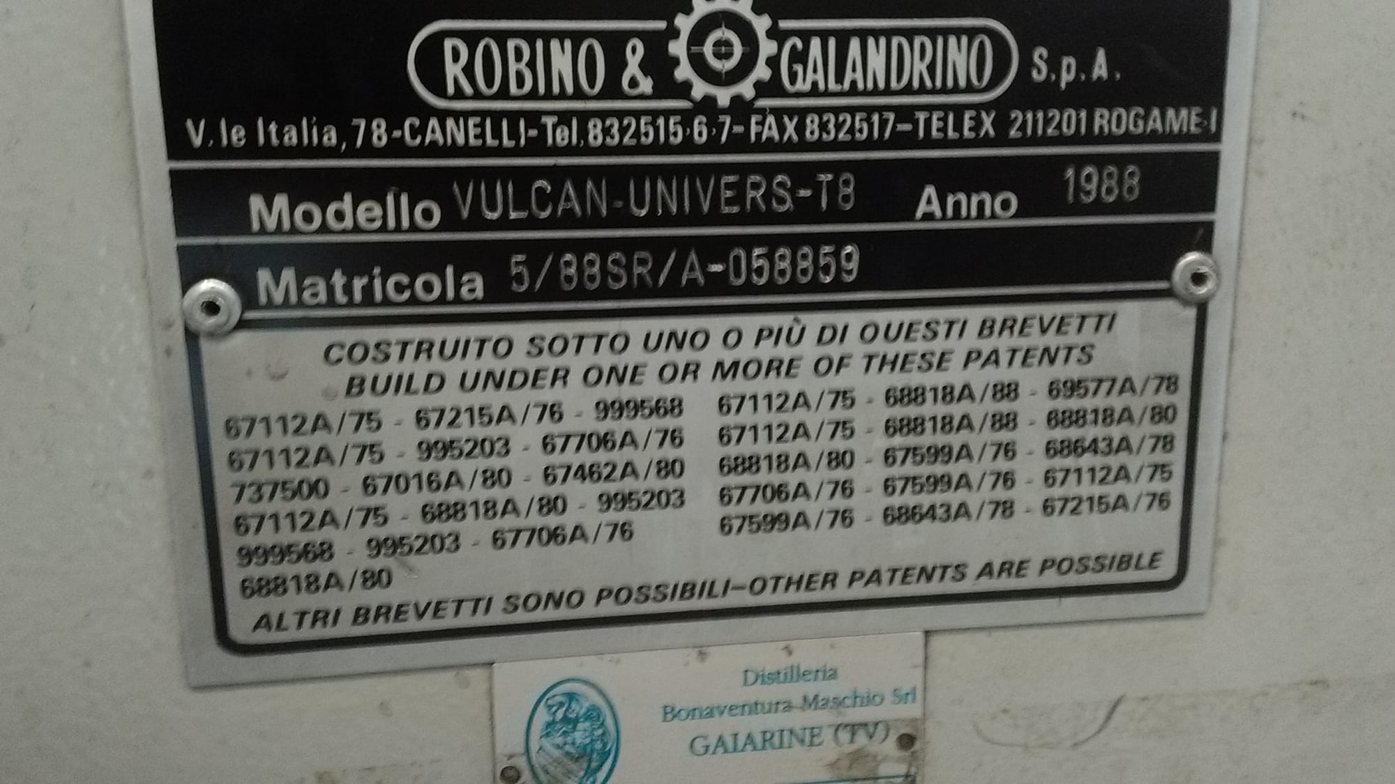 Robino & Galandrino capsule dispenser-smoother monobloc