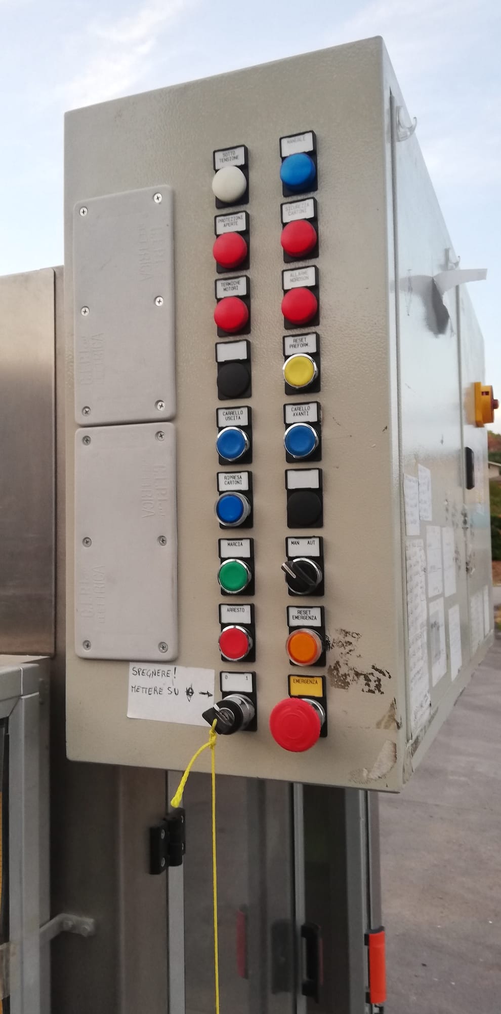 OMA case erector and case packer monobloc