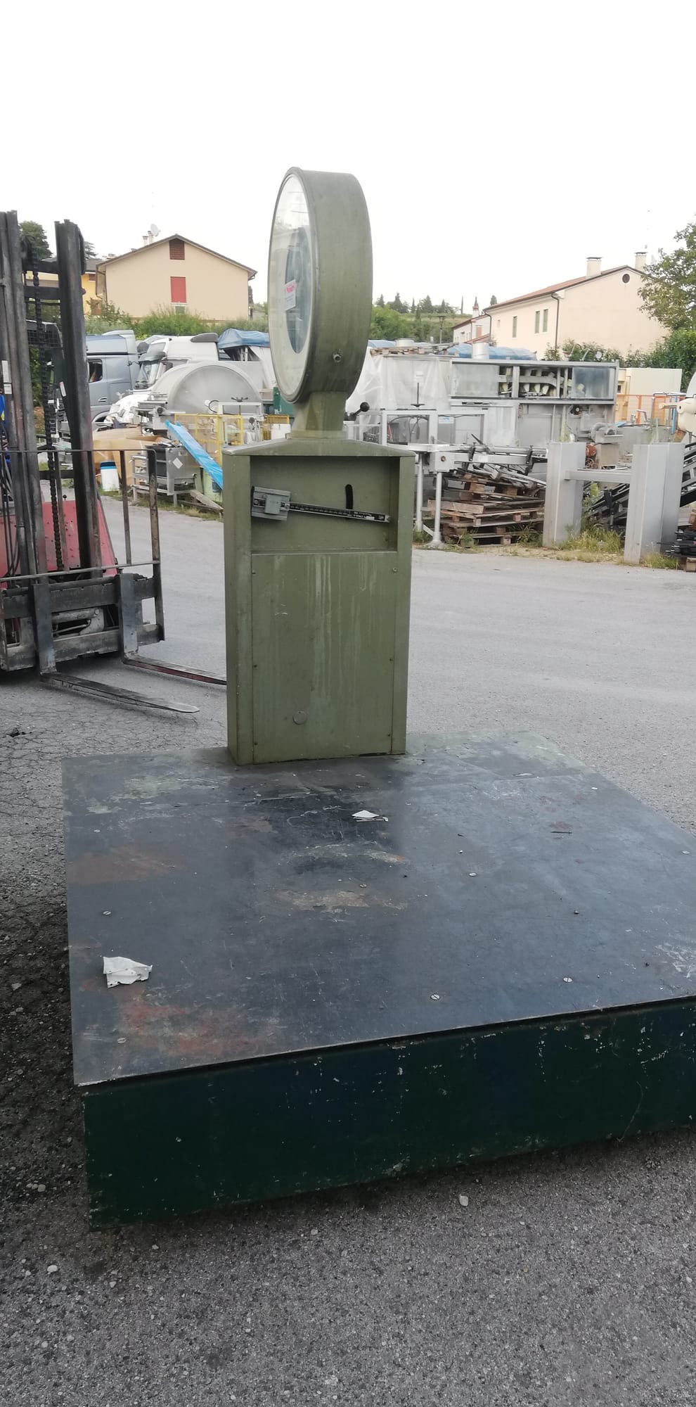 Weighing scale, max 4,000 kg