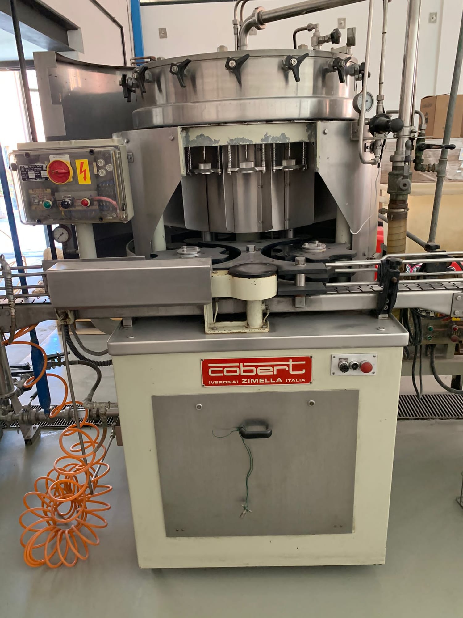Cobert Bertolaso Exacta 16-valve isobaric filler