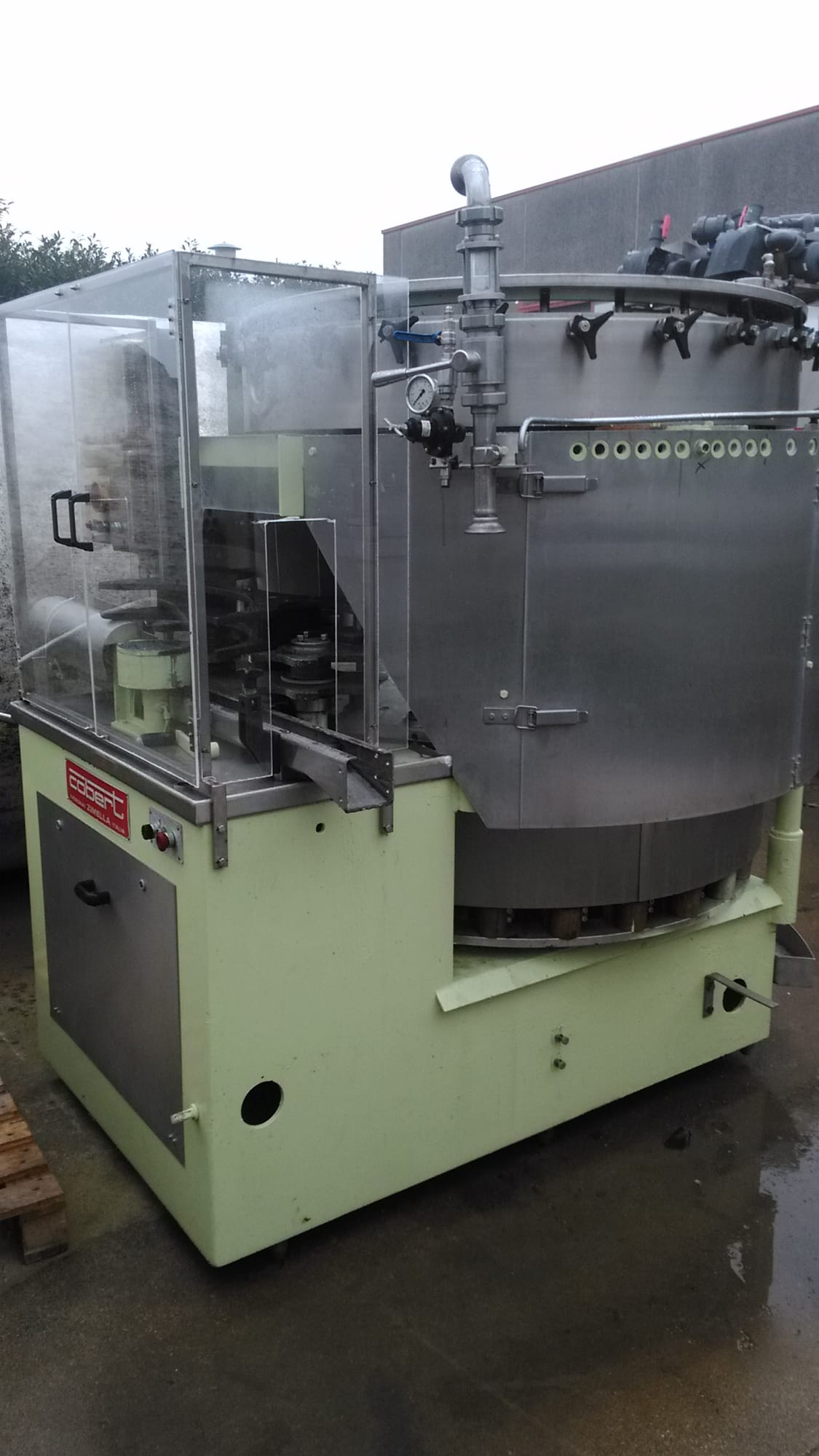 Cobert Exacta 24-valve isobaric filler