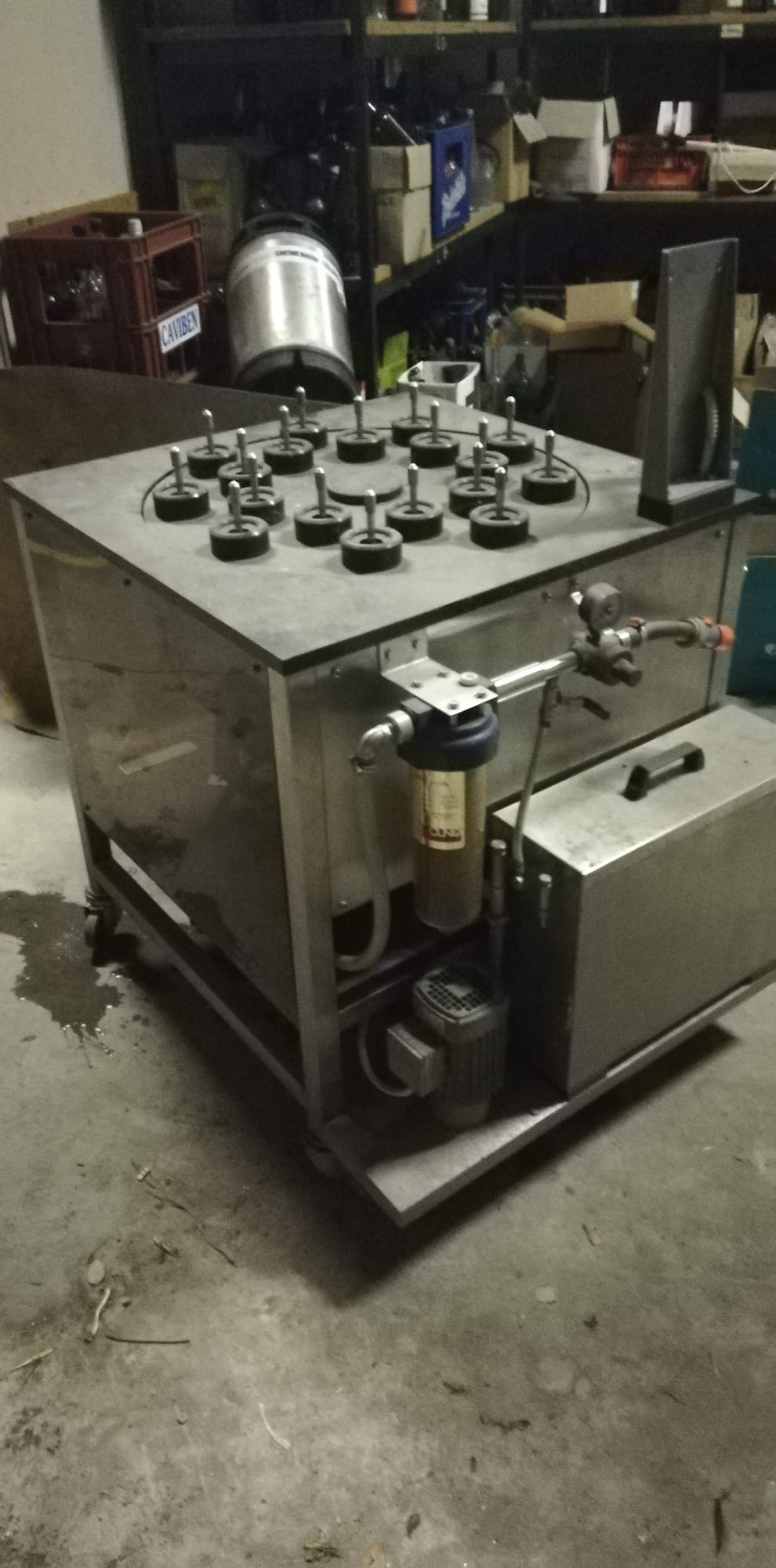 Clemens 18-position semi-automatic rinser