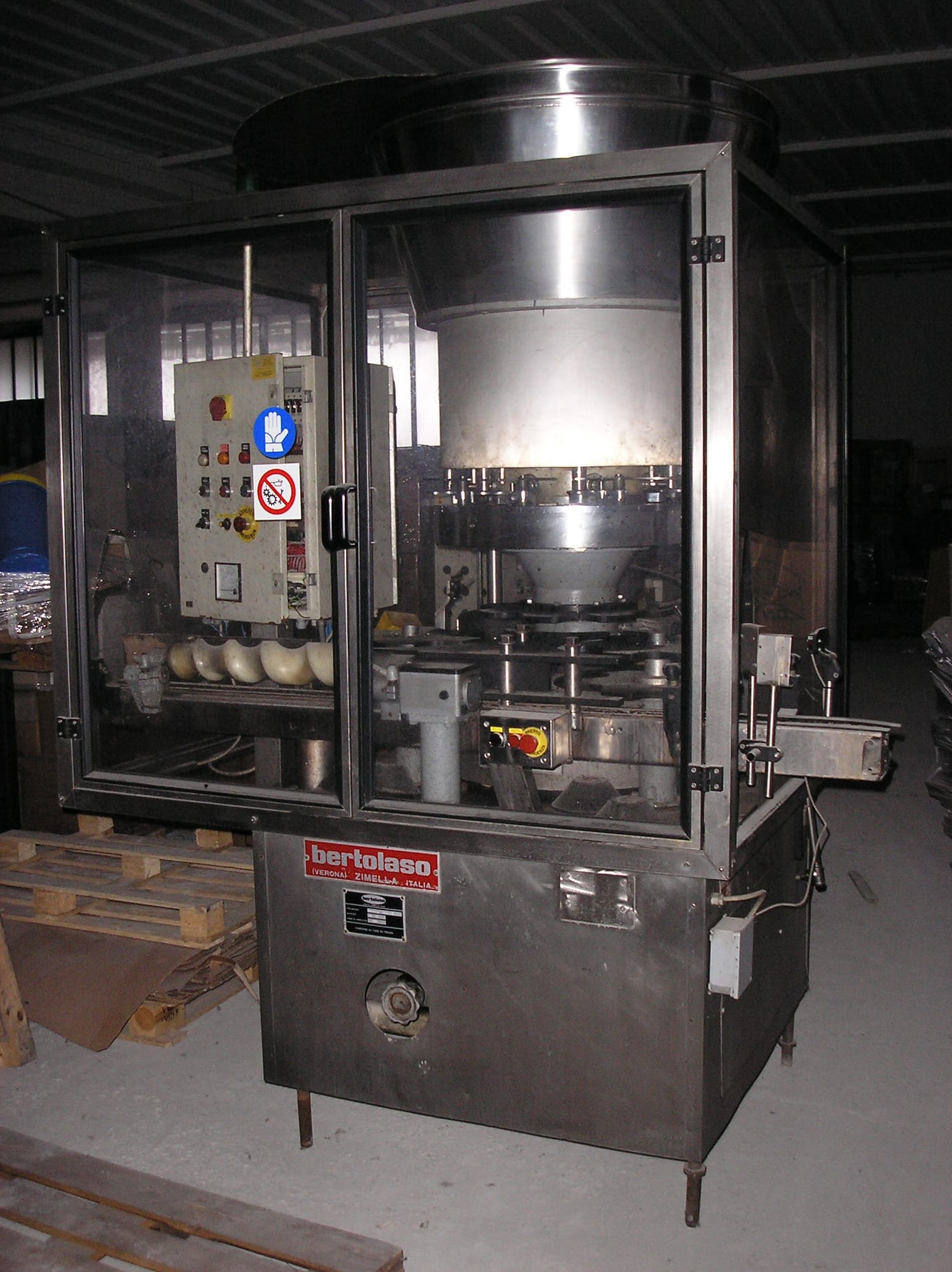 Bertolaso Delta 8-head corker