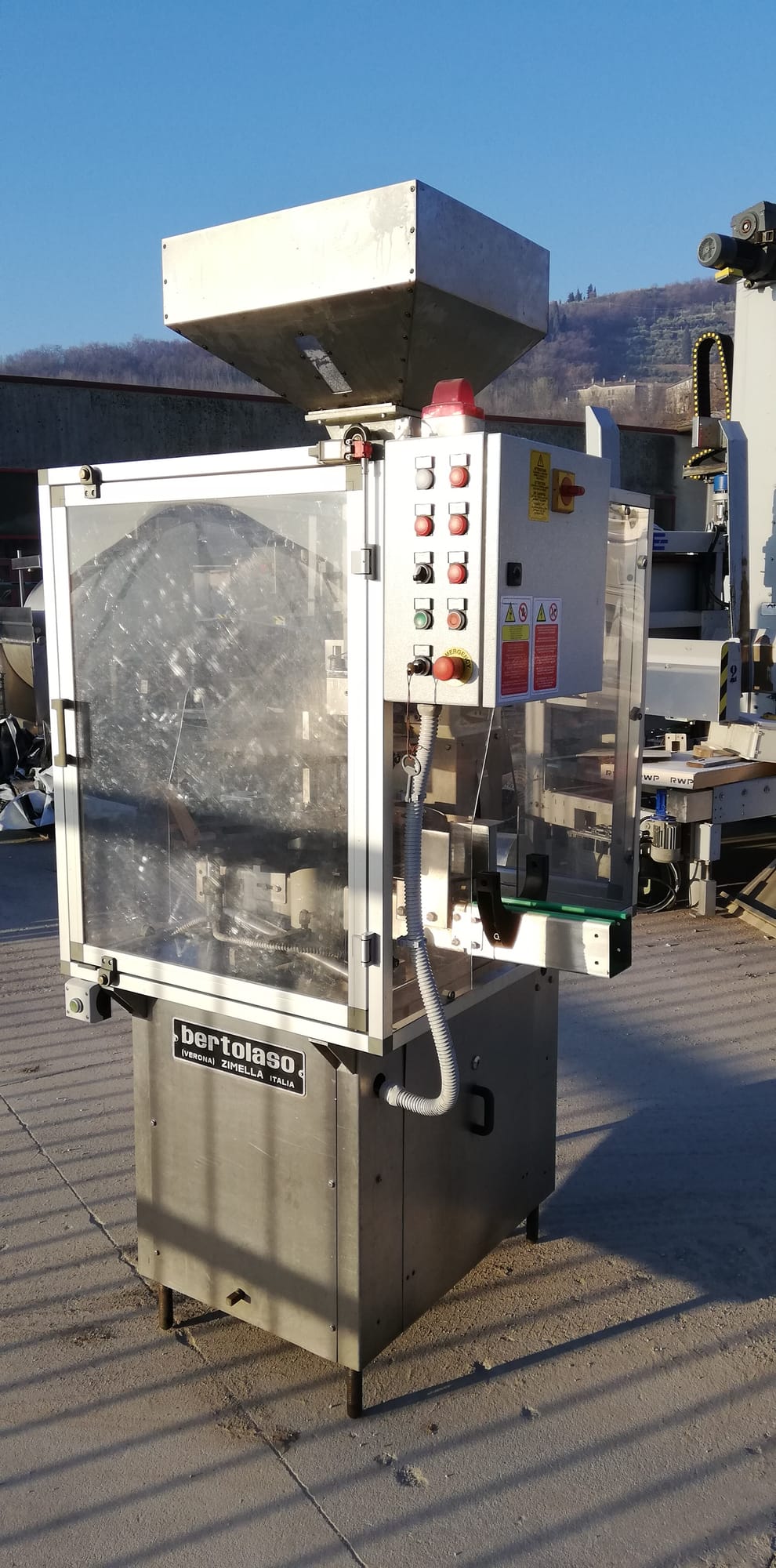 Bertolaso Super Gloria 110 single-head corker